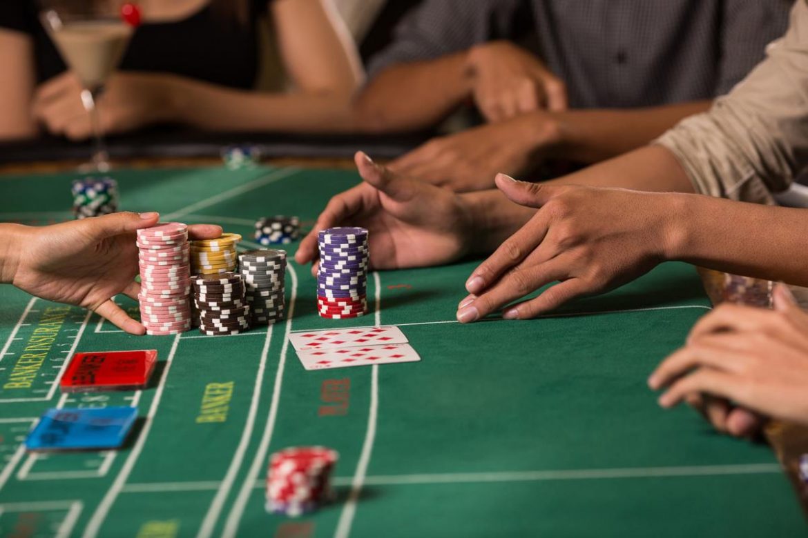 The reason why people are drawn to play baccarat